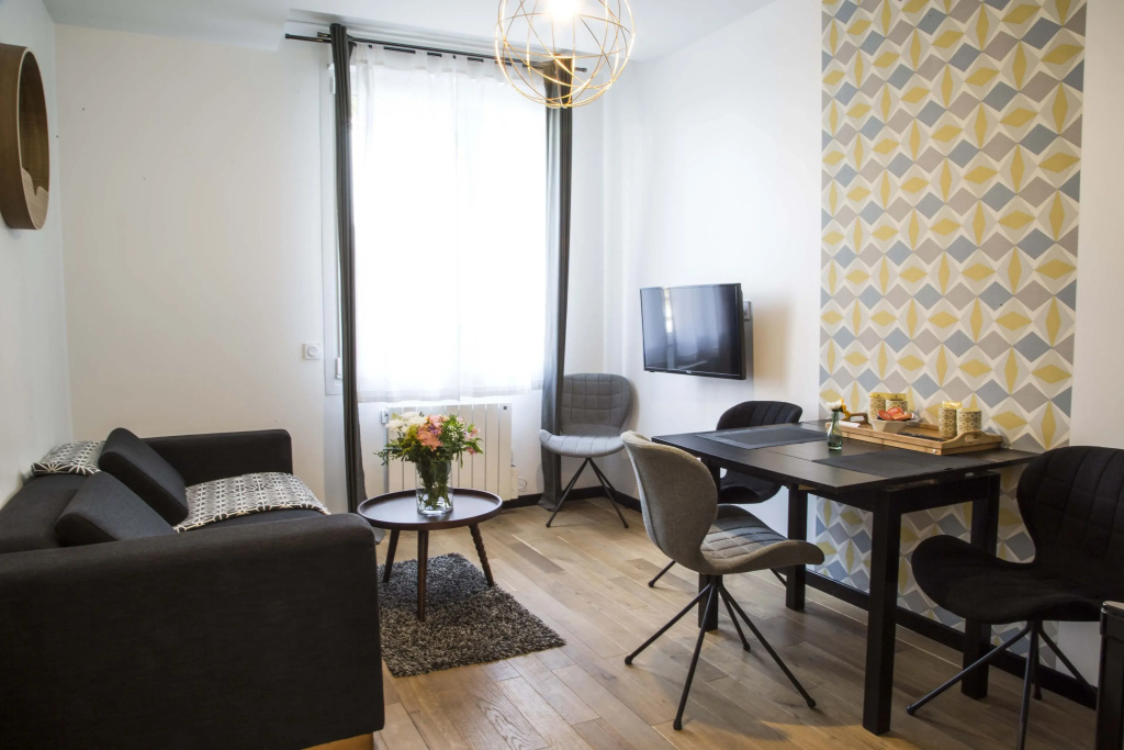 Superior Apartment