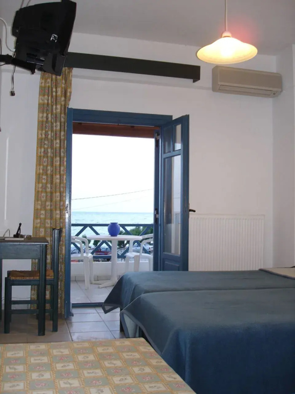 Standard Double room with sea view (full double bed)