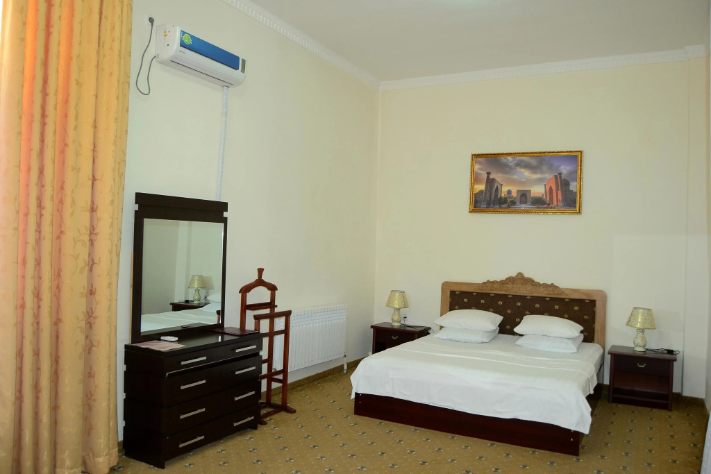 Standard Double room (full double bed)