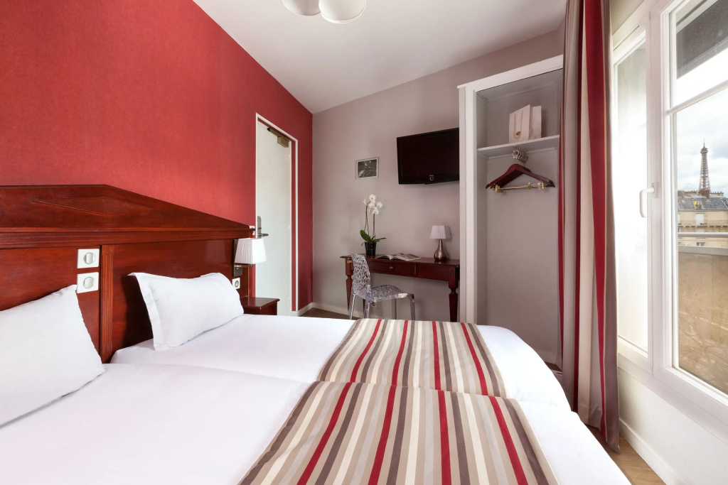 Standard Double room (full double bed)