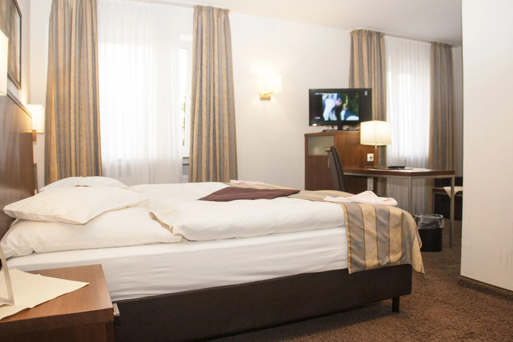 Hotel zum Adler - Chambres
