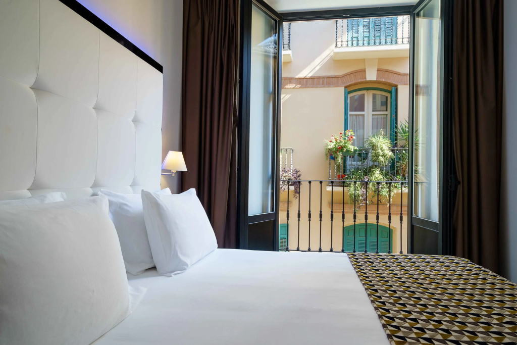 Double room full double bed