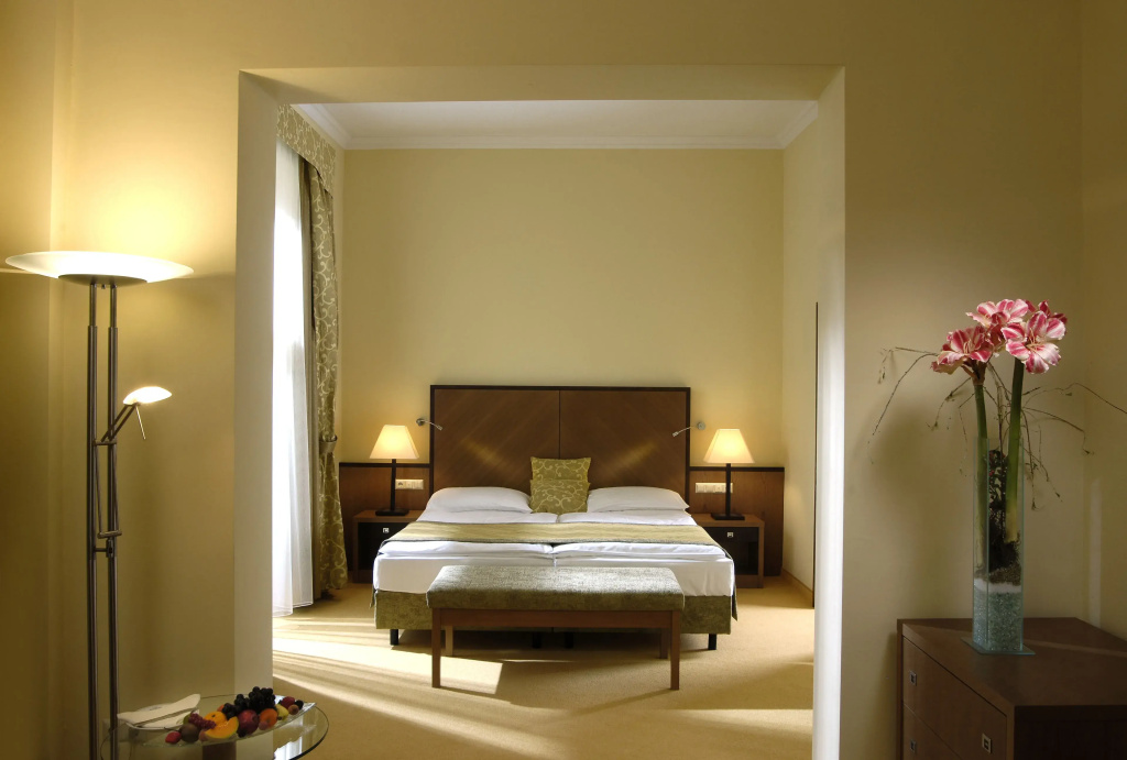 Double Junior Suite with balcony (full double bed)