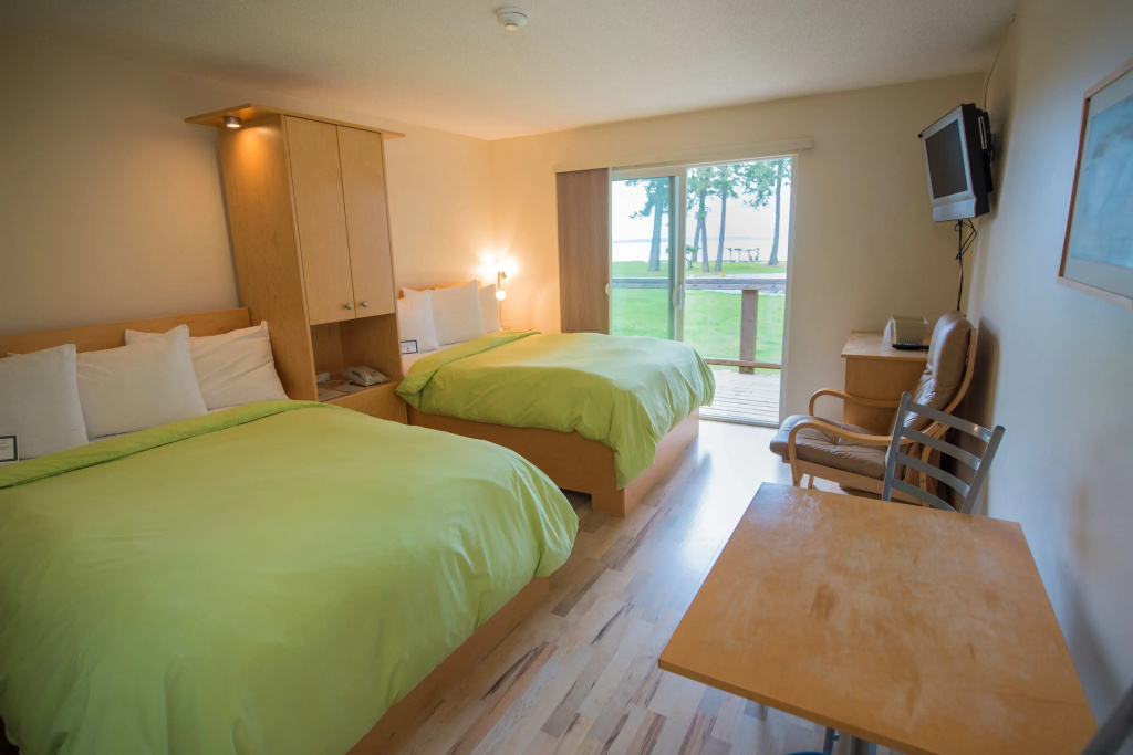 Standard Quadruple room with ocean view