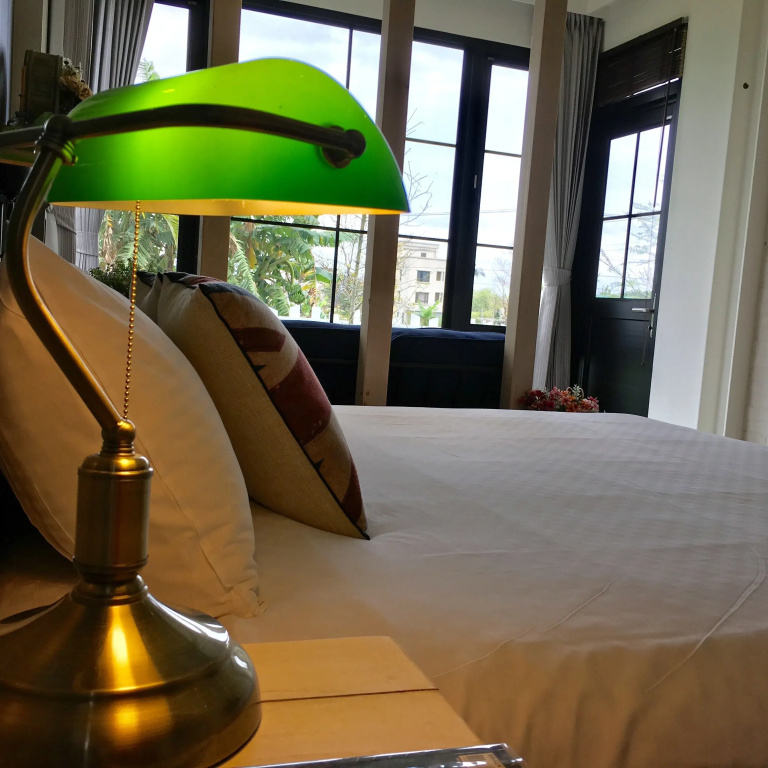 Economy room