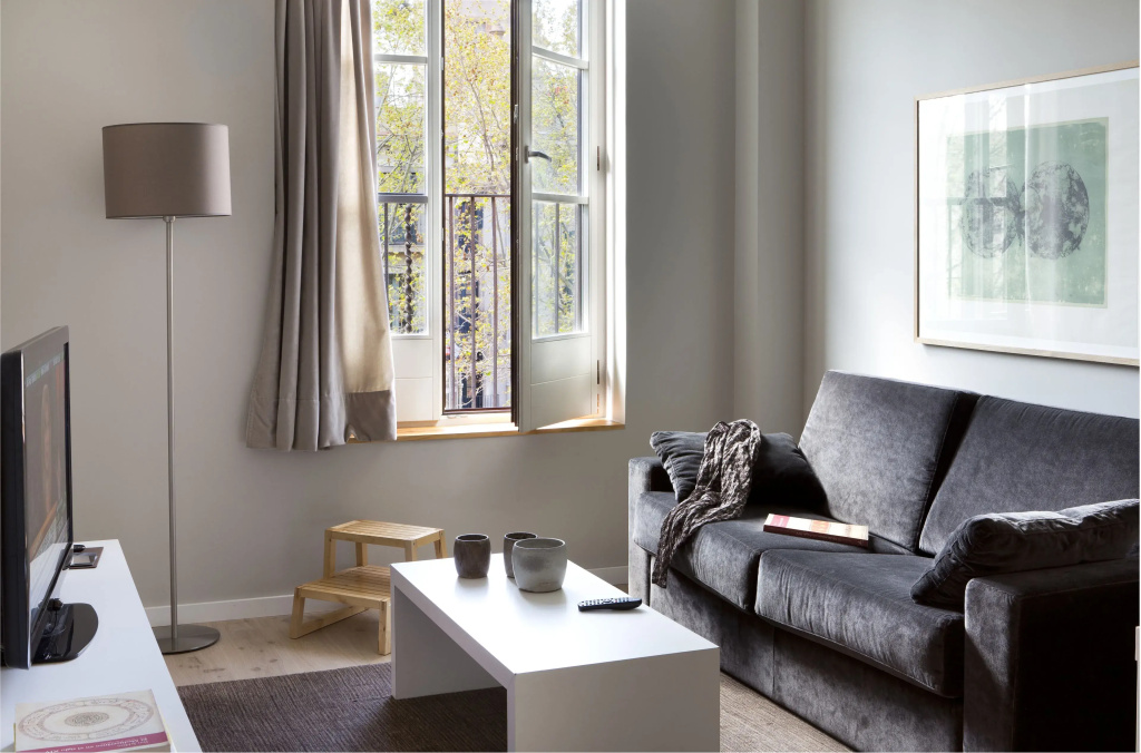 Classic Suite with balcony and with city view