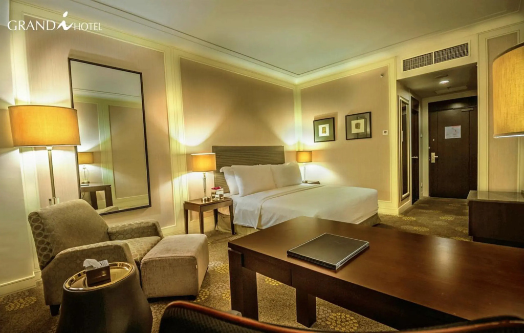 Deluxe Double room (full double bed)