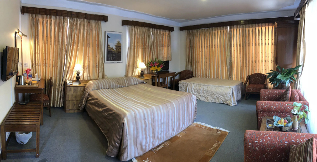 Deluxe Double room (full double bed)