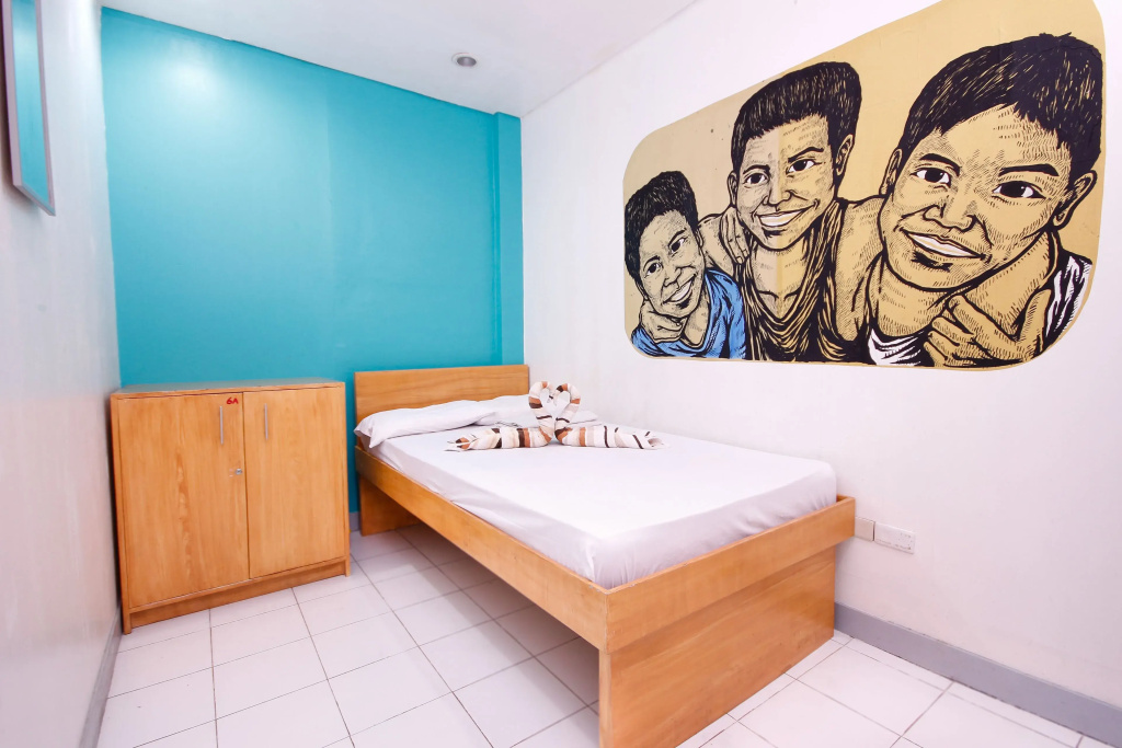 Economy room