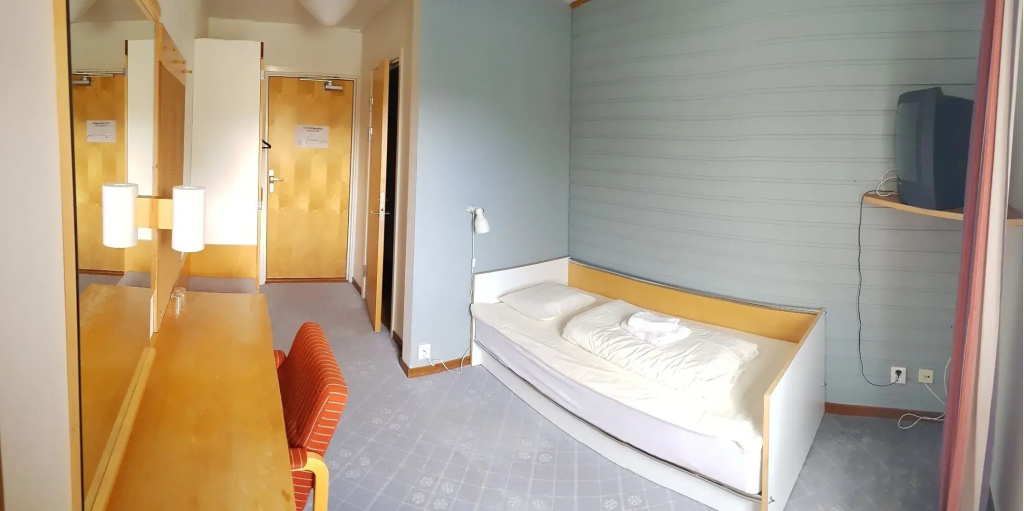 Economy room