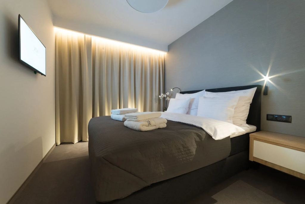 2 Bedrooms Apartment