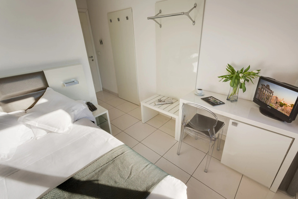 Economy room