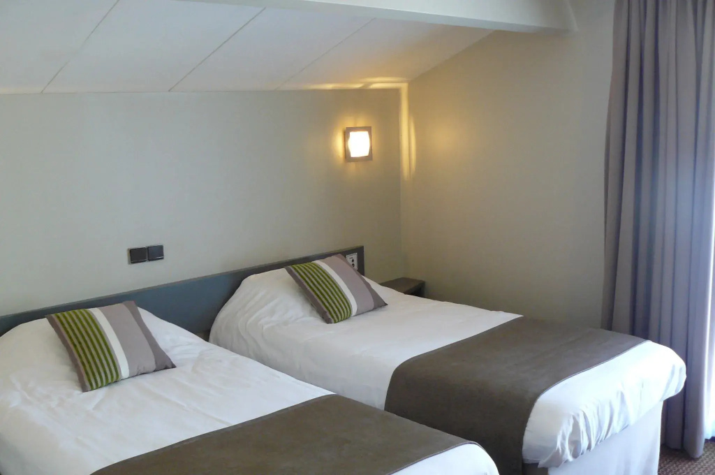 Standard Double room (twin beds)
