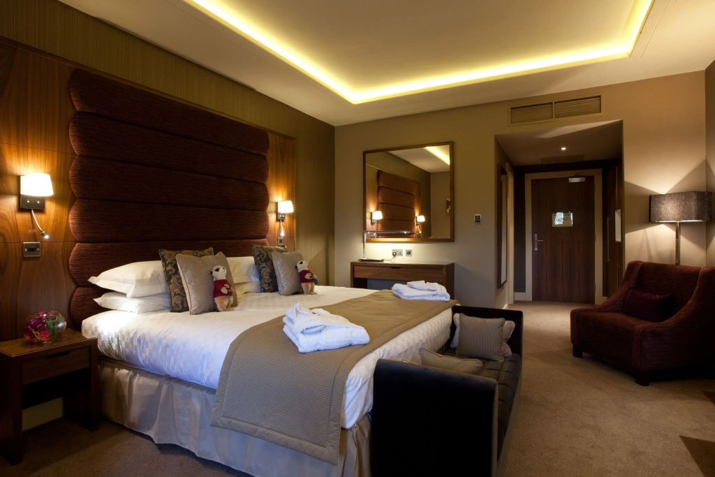 Standard Double Club room (full double bed)