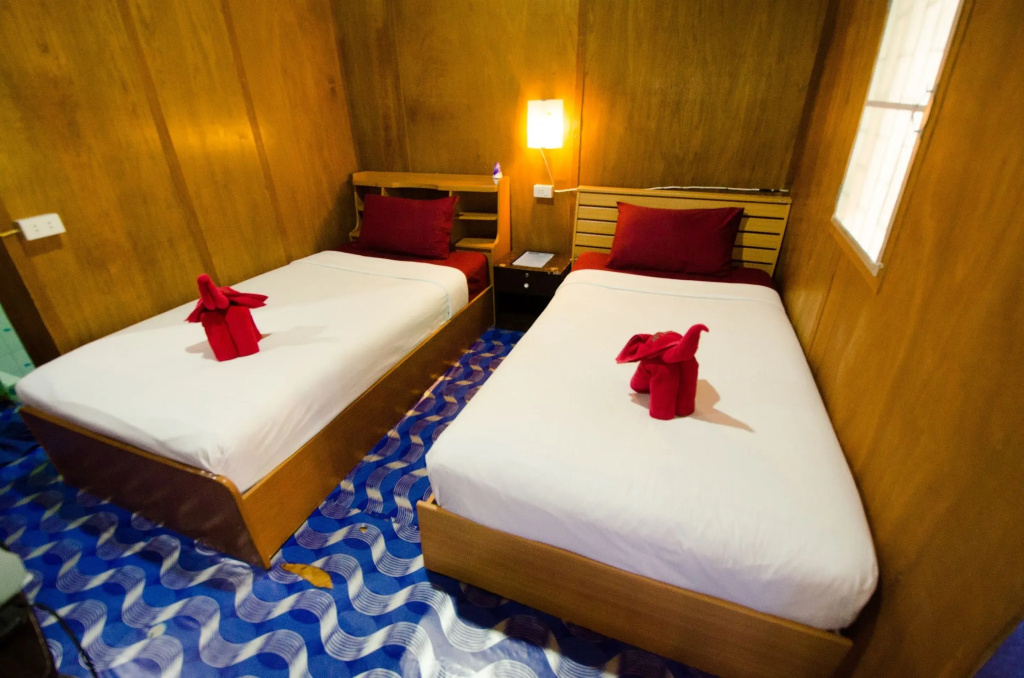 Double Bungalow (full double bed)