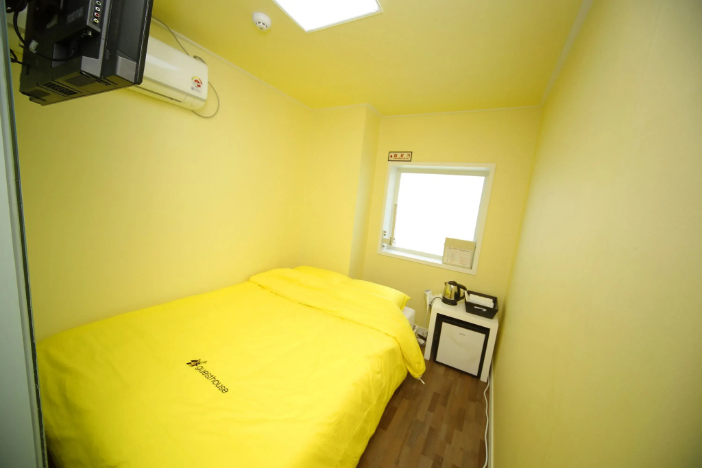 Standard Double room (full double bed)