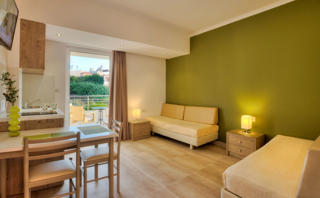Deluxe Apartment