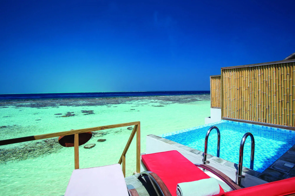Beach & Waterfront