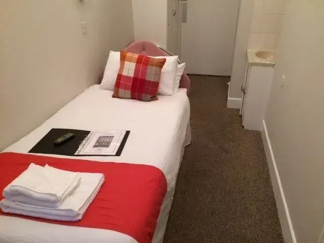 Economy room