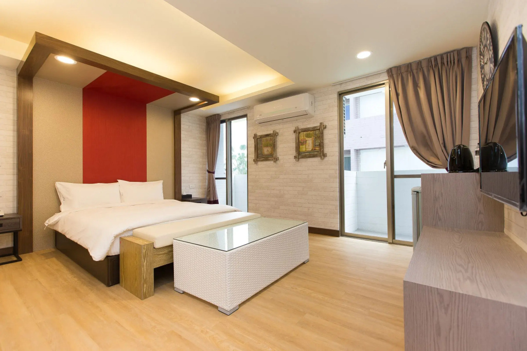 Standard Double room (full double bed)