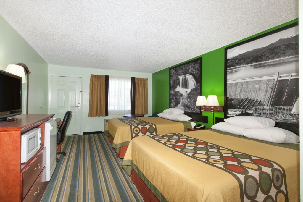 Standard Quadruple room