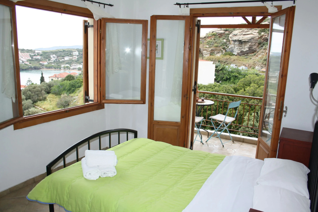 Studio with sea view