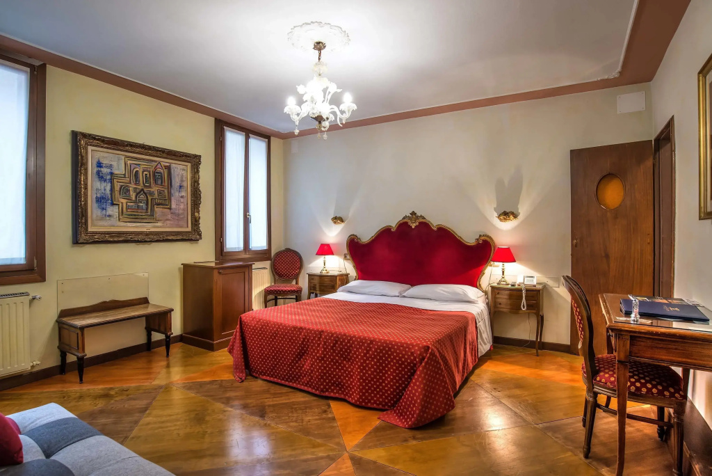 Hotel La Fenice Et Des Artistes - Chambres