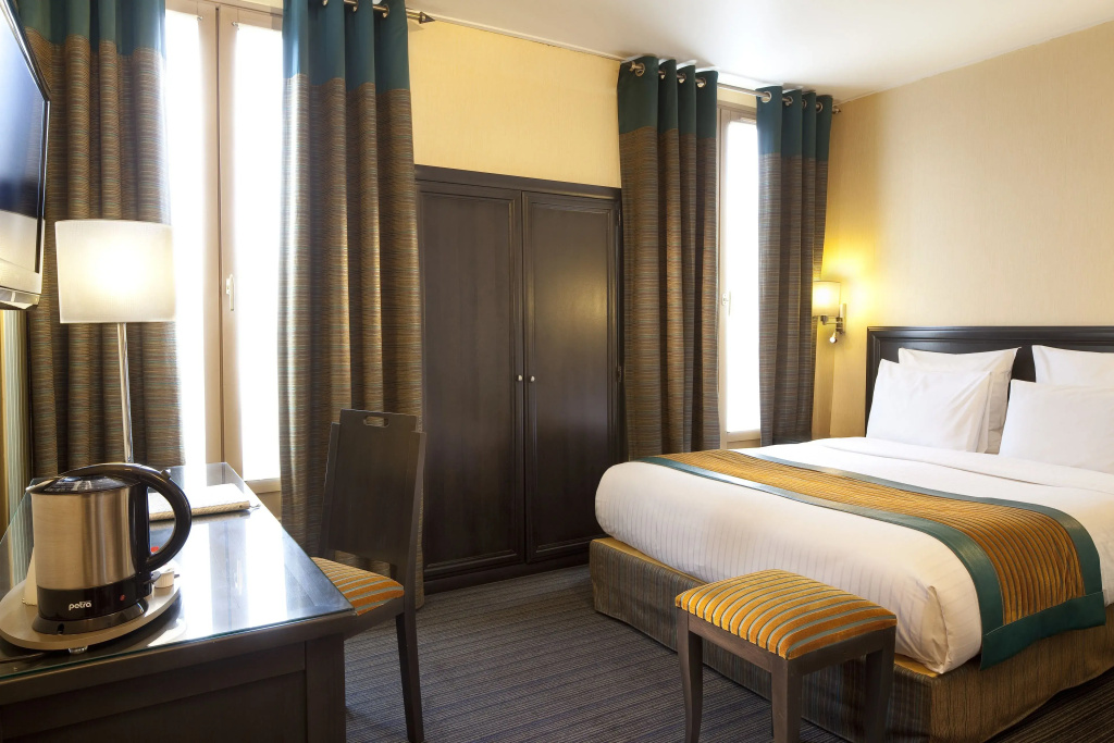 Standard Double room (full double bed)