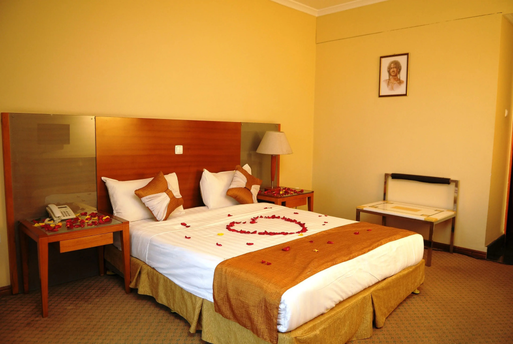 Standard Double room with balcony (full double bed)