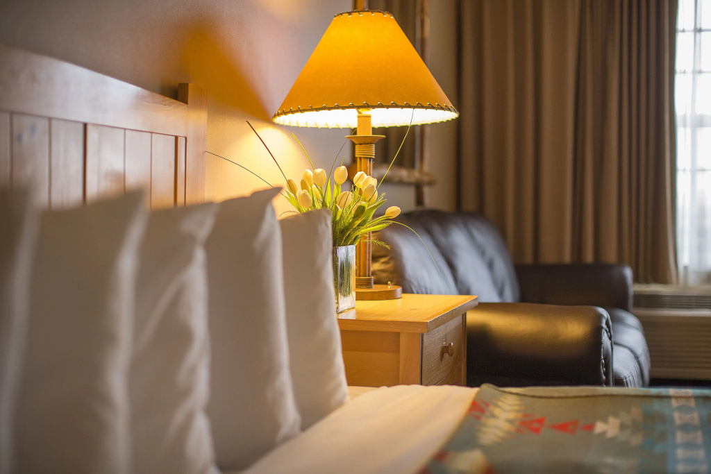 Deluxe Double room (full double bed)