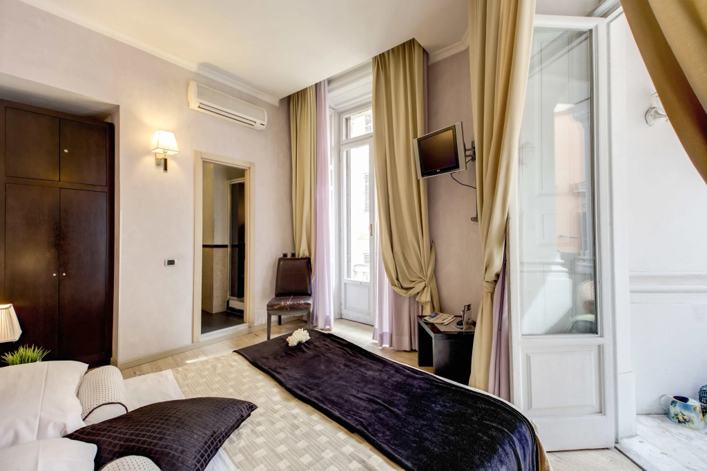 Standard Double room (full double bed)