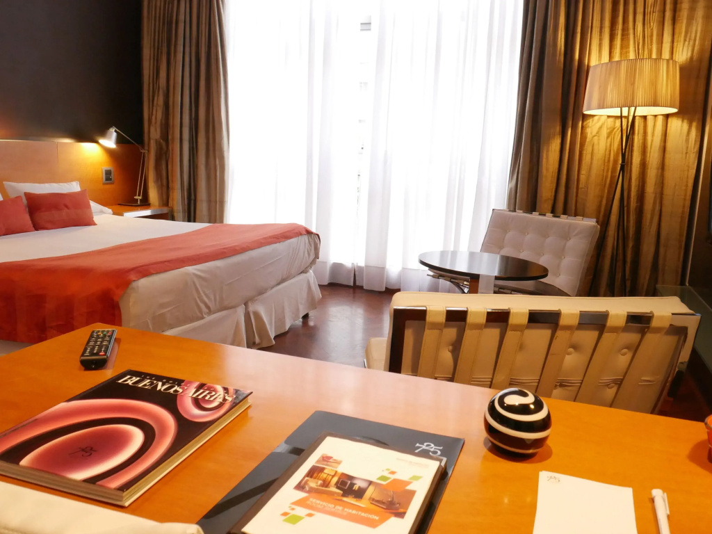 Executive Double room (full double bed)