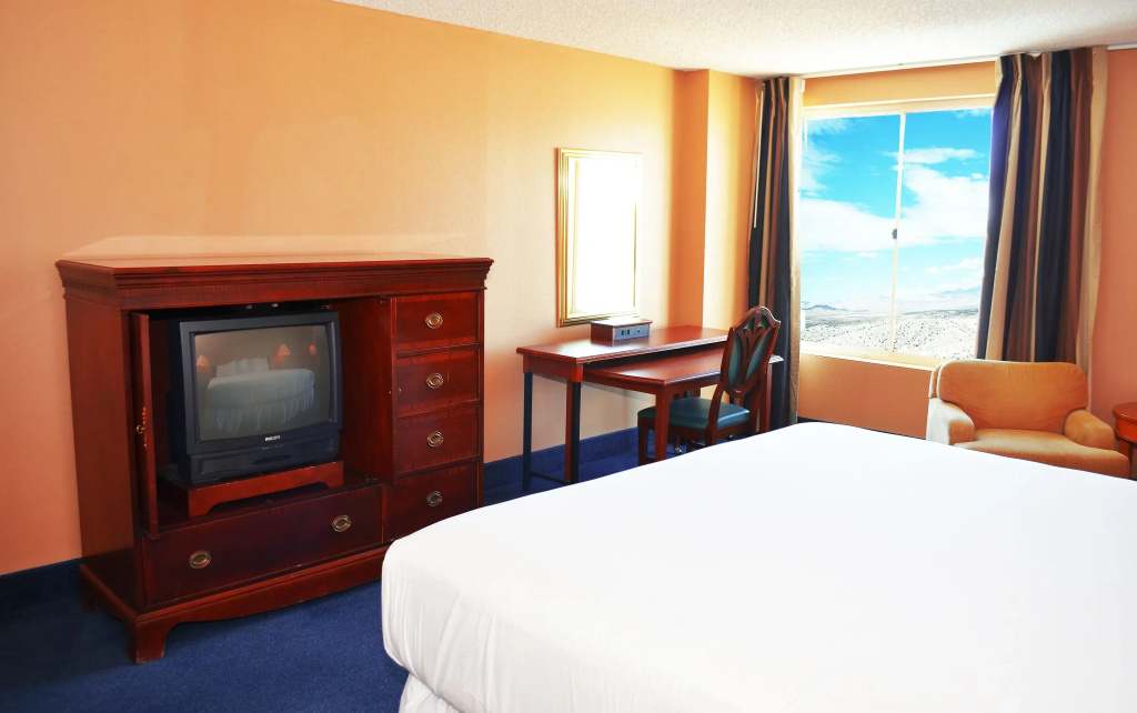 Standard Double room (full double bed)