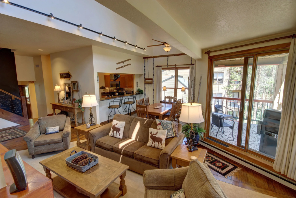 3 Bedrooms Standard room with mountain view