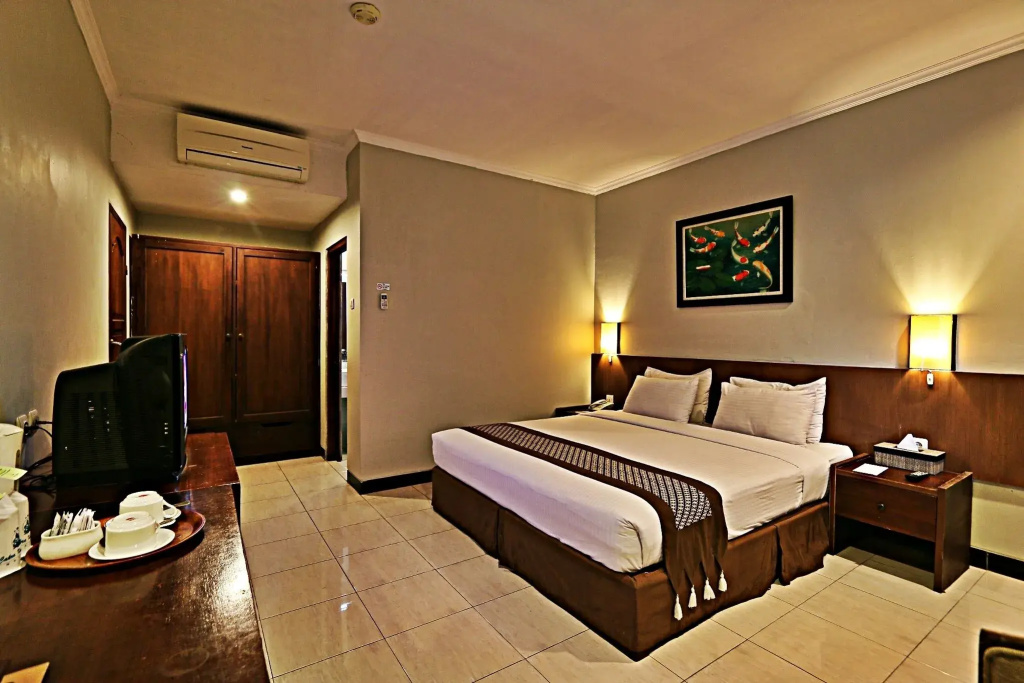 Superior room with city view