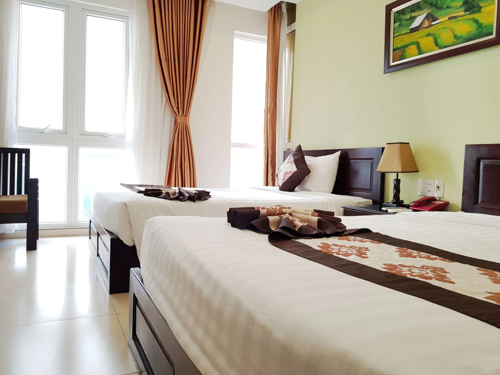 1 Bedroom Superior Double room with city view (full double bed)