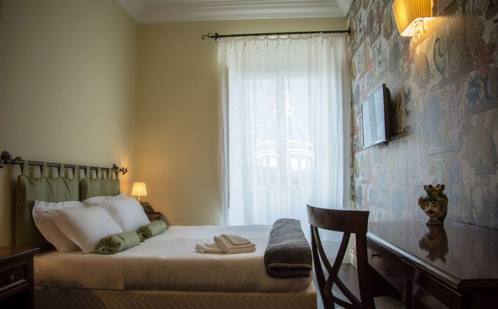 Superior room