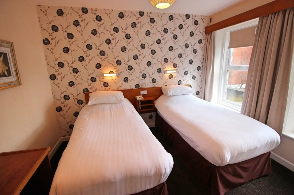 Standard Double room (twin beds)