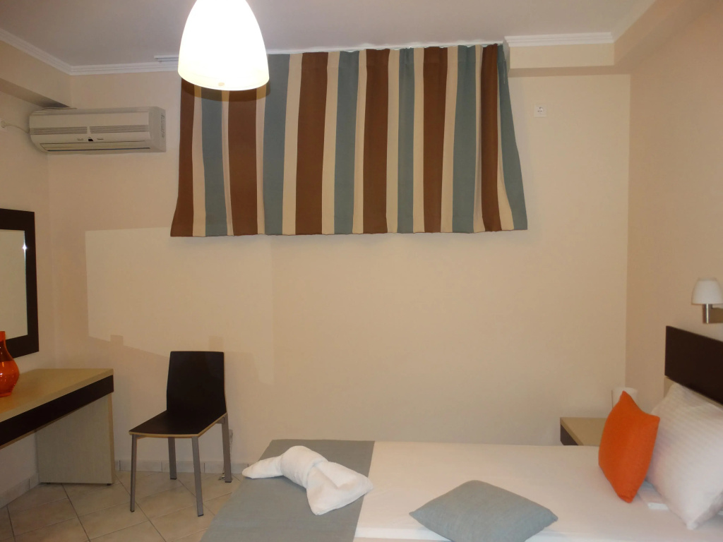 Standard Double Basement room (full double bed)