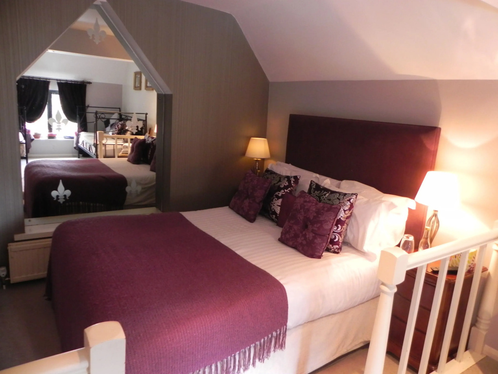 Standard Double Family room with garden view (full double bed)
