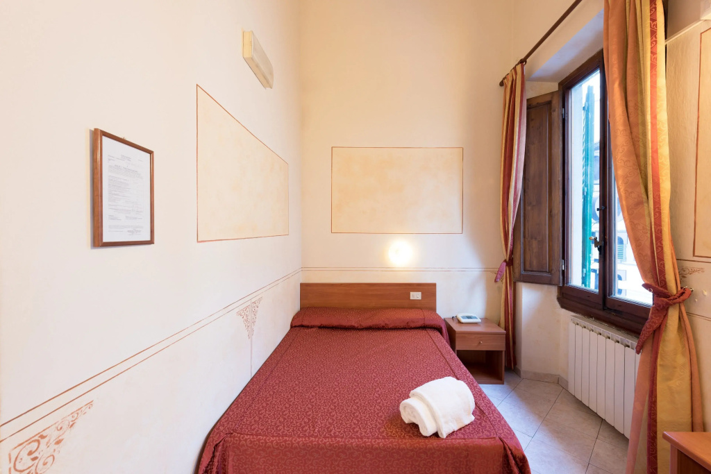 Economy room