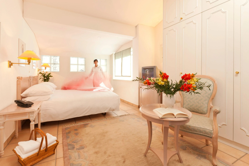 Standard Double room (full double bed)