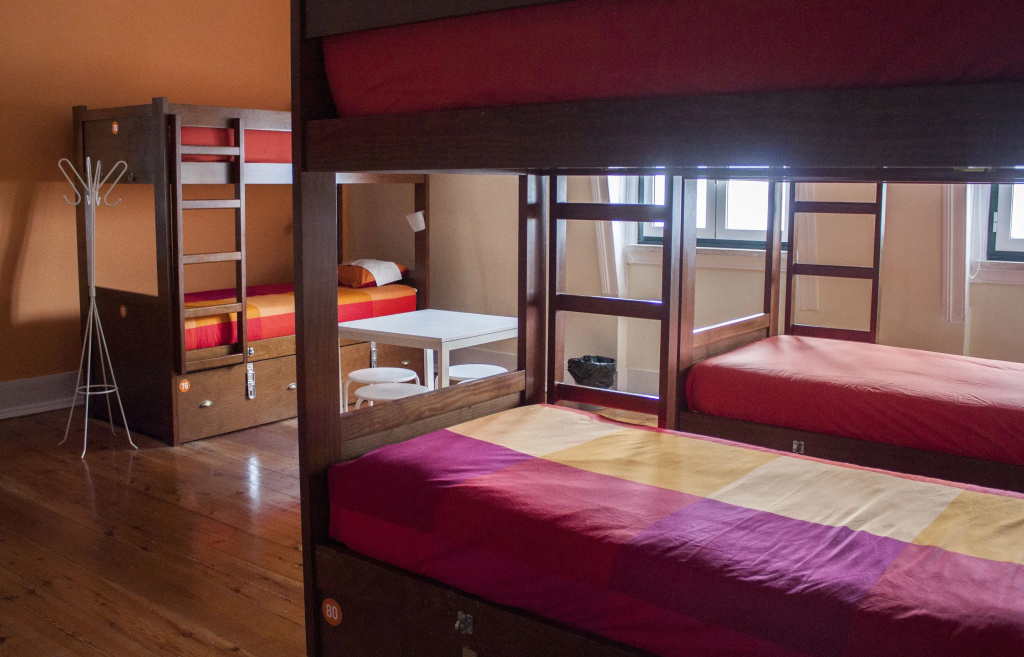 Bed in Dorm with river view