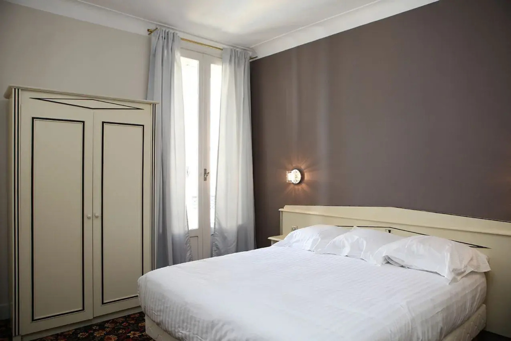 Standard Double room (full double bed)