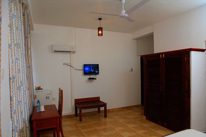 Roy Villa Beach Hotel
