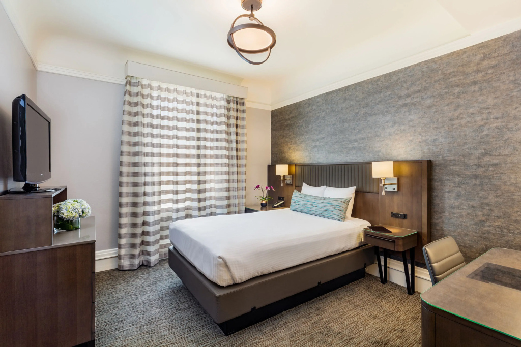 Historic Double room (full double bed)