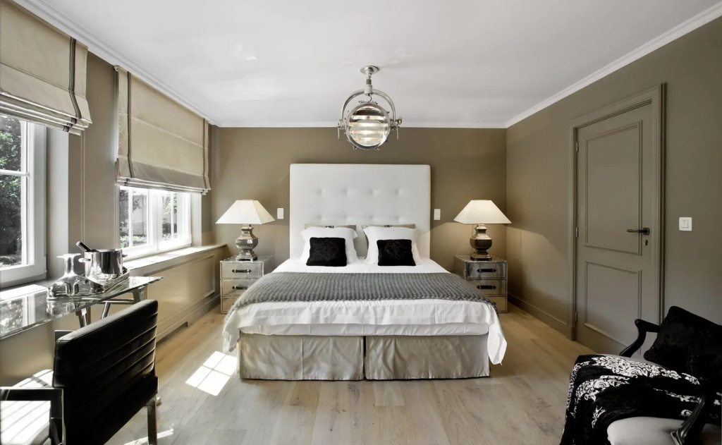 Luxury Double room (full double bed)