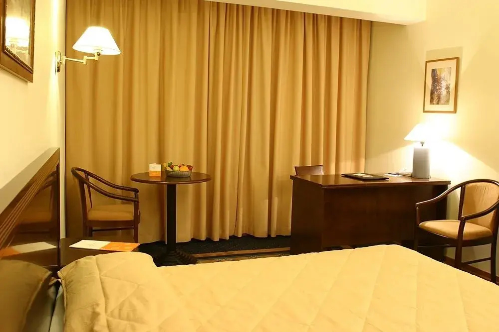 Europa Plaza Hotel - Chambres