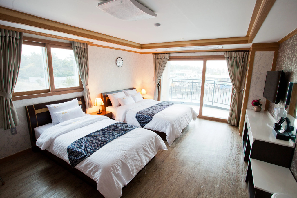 Standard Double room (twin beds)