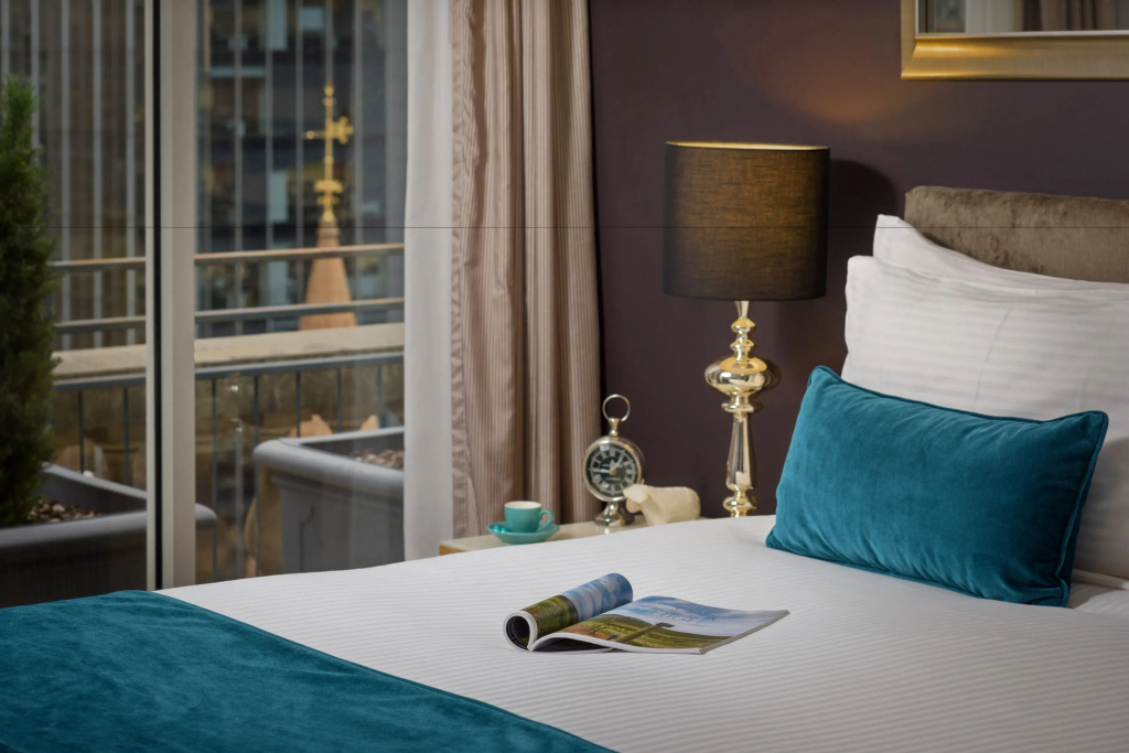 Suite with balcony